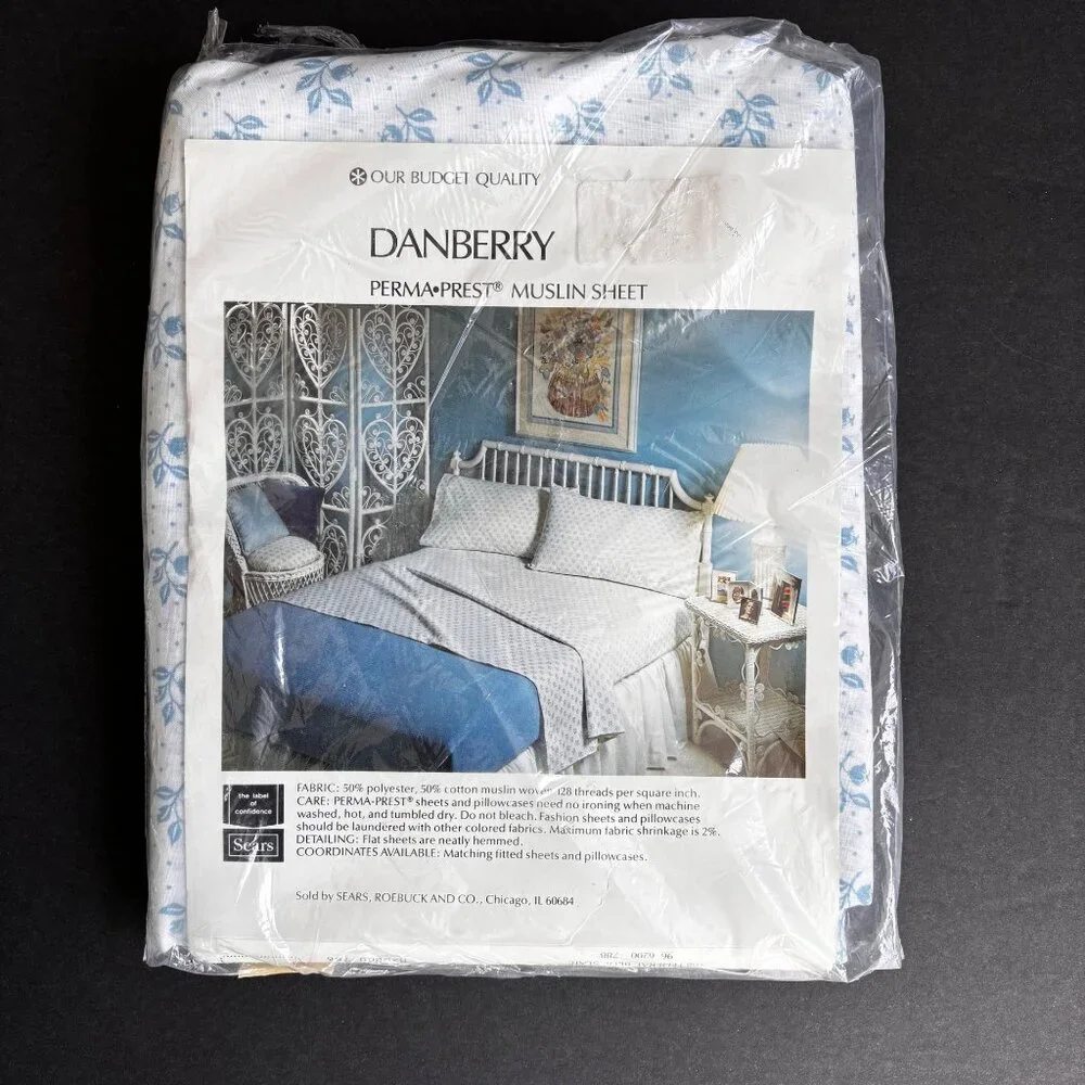 Danberry Twin Size Flat Sheet‎ Blue Floral Print Muslin Cottagecore Vintage New